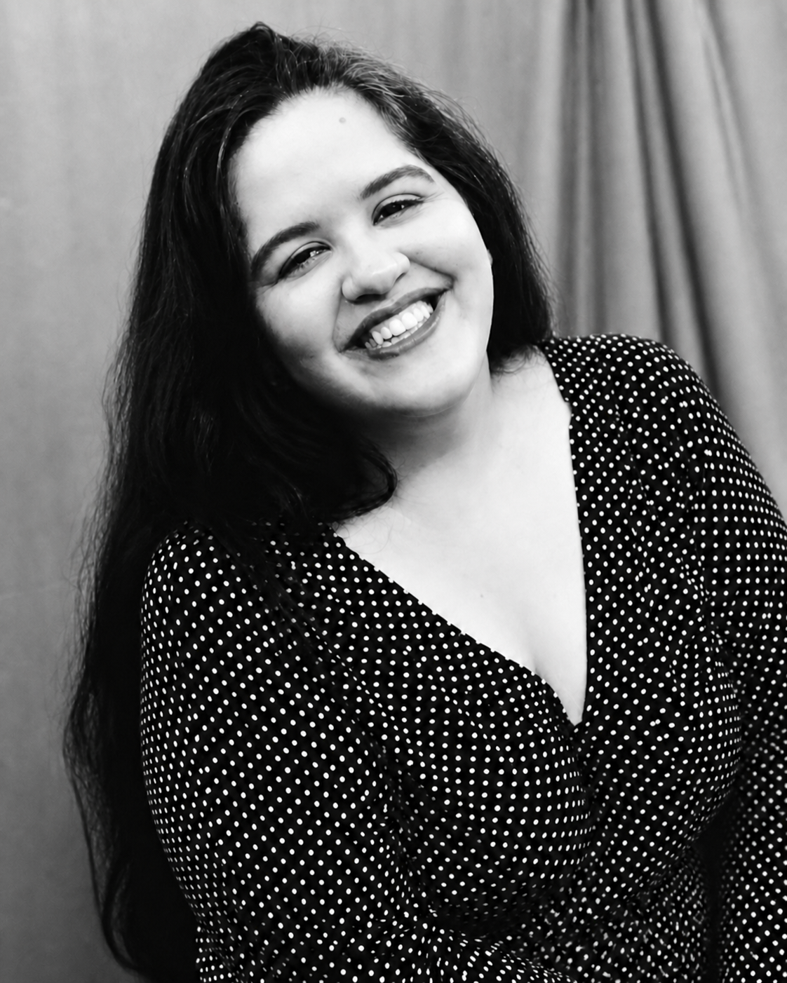 Retrato em preto e branco de Larissa Leonetti